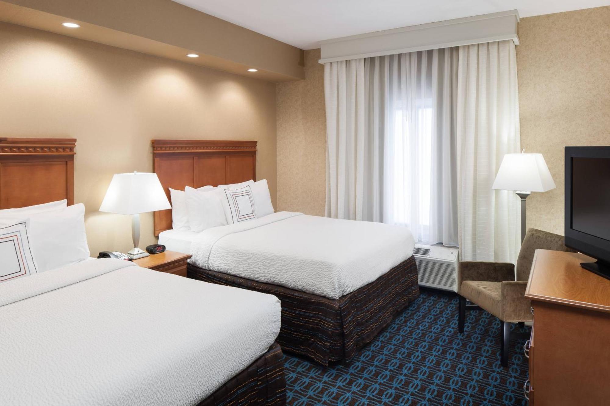 Fairfield Inn & Suites Jacksonville Butler Boulevard Экстерьер фото