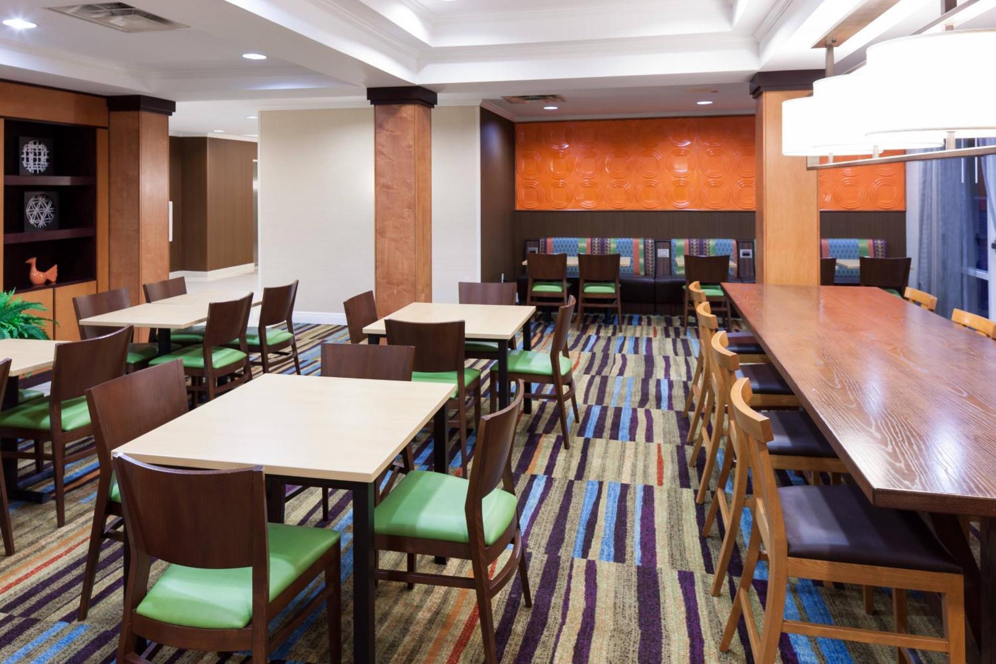 Fairfield Inn & Suites Jacksonville Butler Boulevard Экстерьер фото