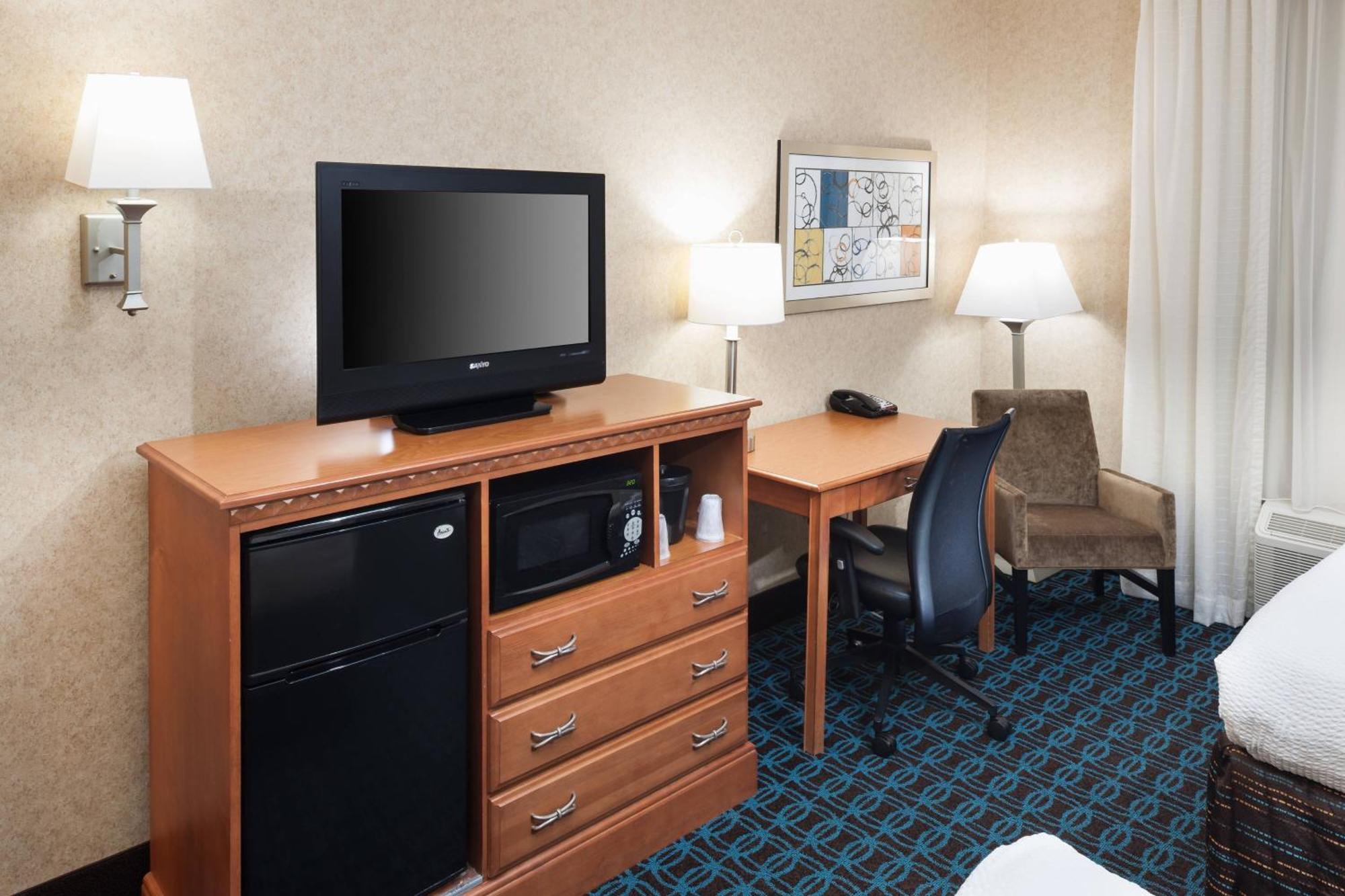 Fairfield Inn & Suites Jacksonville Butler Boulevard Экстерьер фото